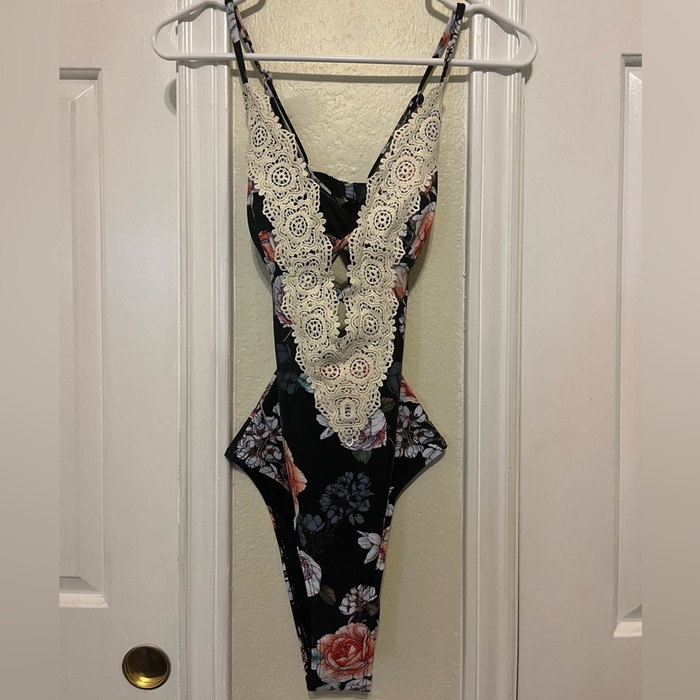 Cupshe bathing suit